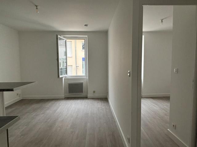 Appartement location à Issoudun, Parpeçay