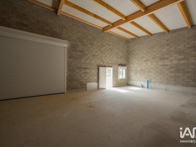 Local Commercial location à Largentière, Auvergne-Rhône-Alpes