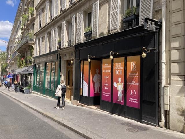Local Commercial location à Paris, Île-de-France