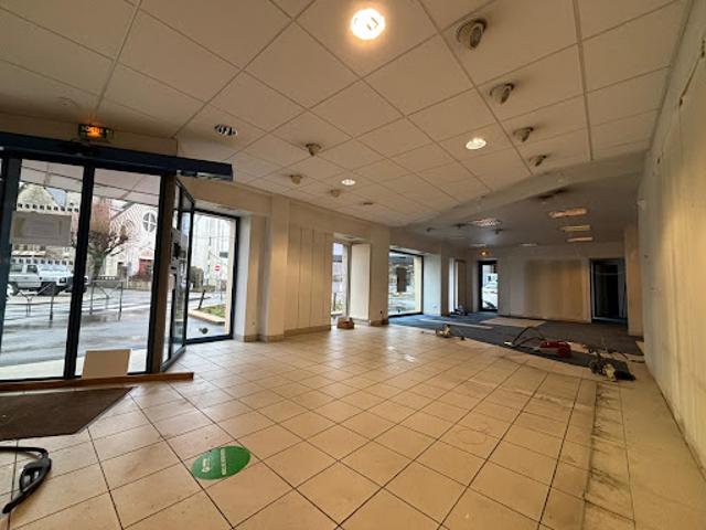 Local Commercial location à Quimper, Bretagne