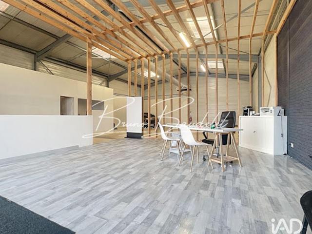 Local Commercial location à Bordeaux, Créon