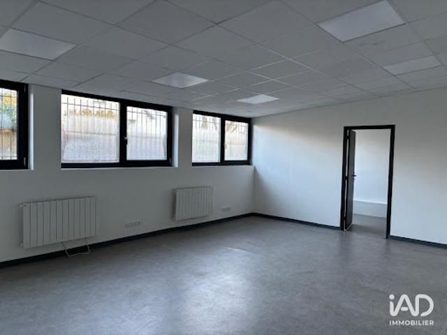 Local Commercial location à Rambouillet, Le Mesnil-saint-denis
