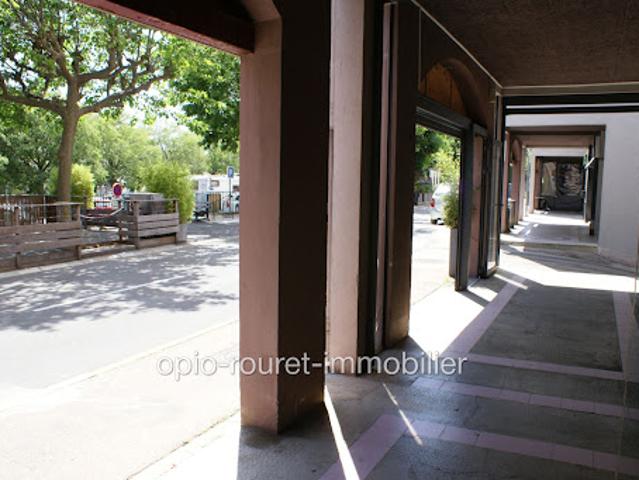 Local Commercial location à Grasse, Châteauneuf-grasse