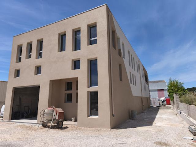 Local Commercial location à Istres, Saint-victoret