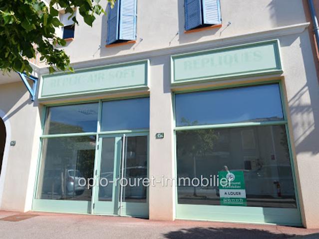 Local Commercial location à Grasse, Le Rouret