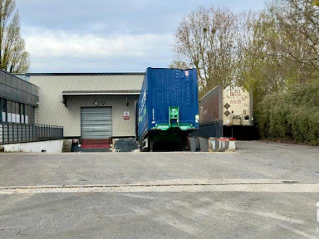 Local Commercial location à Palaiseau, Les Ulis