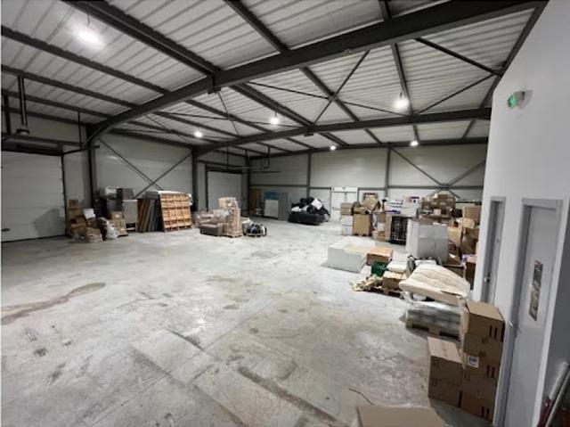 Local Commercial location à Nîmes, Gallargues-le-montueux
