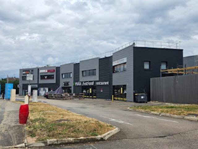 Local Commercial location à Dole, Tavaux