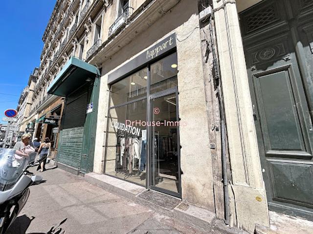 Local Commercial location à Marseille