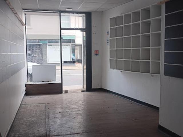 Local Commercial location à Pau