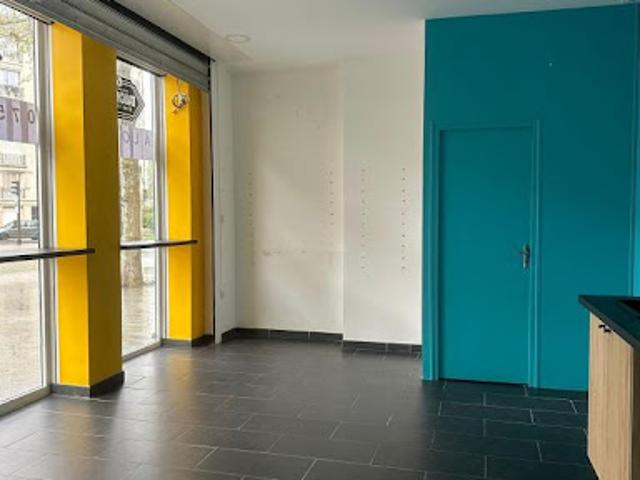 Local Commercial location à Paris, Île-de-France