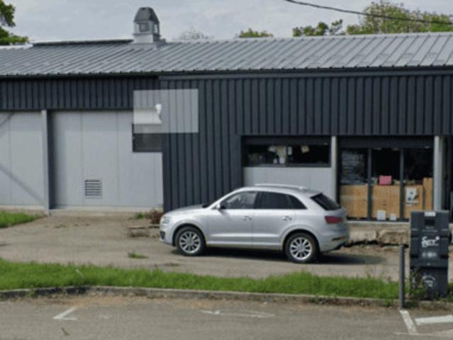 Local Commercial location à Castres, Murat-sur-vèbre