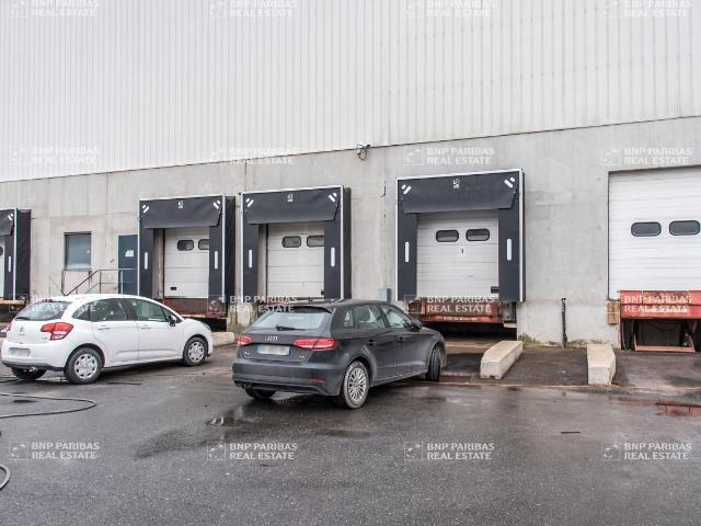 Local Commercial location à Évry, Bondoufle