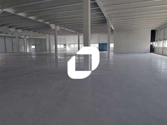 Local Commercial location à France métropolitaine, Saint-denis