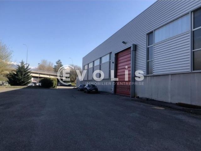 Local Commercial location à Grenoble, Echirolles