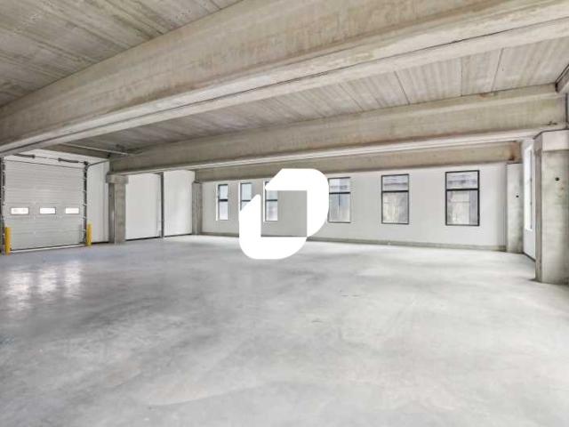 Local Commercial location à Nanterre