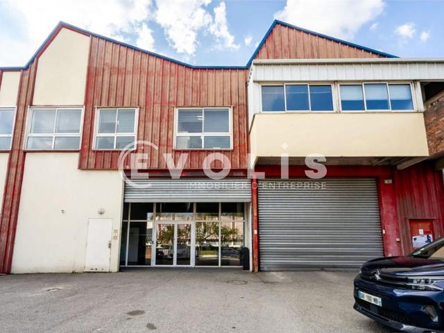 Local Commercial location à Torcy, Noisiel
