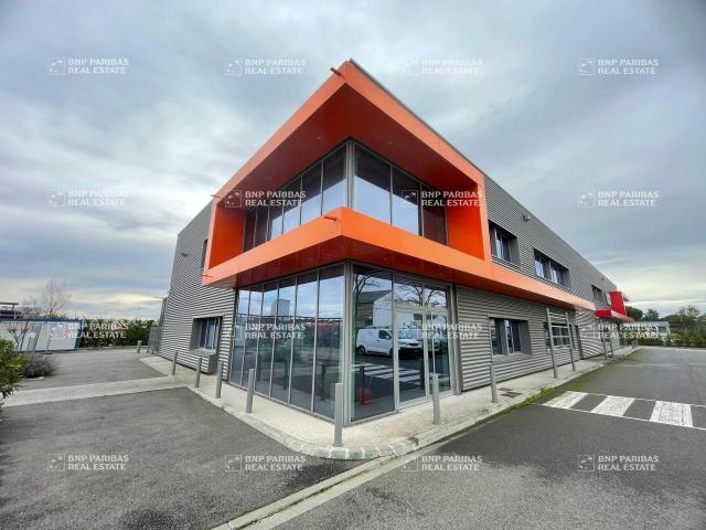 Local Commercial location à Toulouse, Colomiers