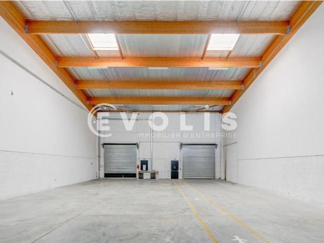 Local Commercial location à Limonest, Rhône