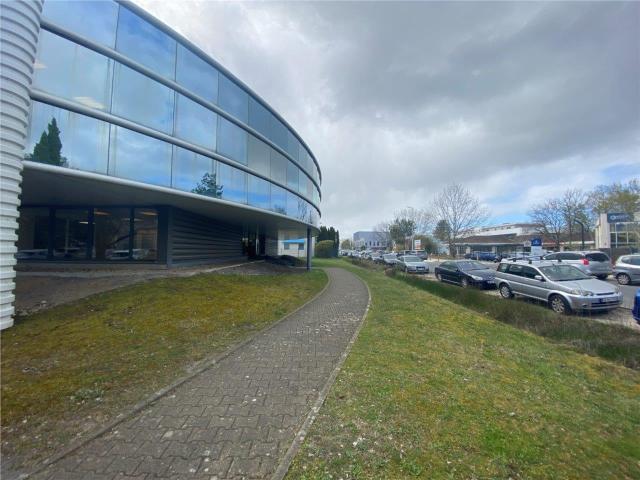 Local Commercial location à Bordeaux, Mérignac