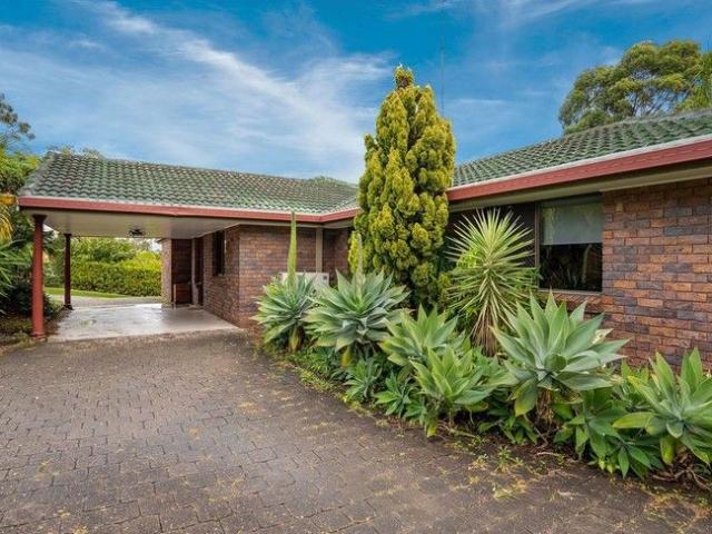 House for sale in Ashmore City