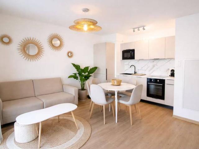 Appartement location à Saint-Laurent-du-Var, Alpes-Maritimes