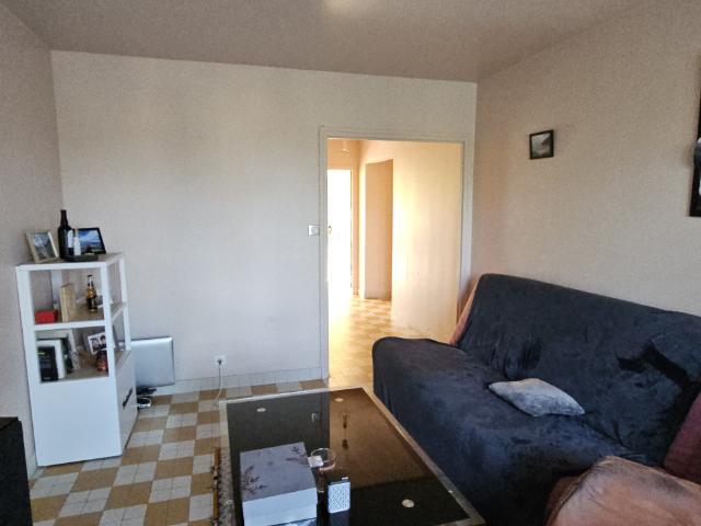 Appartement location à Bergoïata, Bourg-Saint-Andéol
