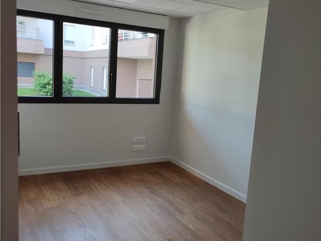Bureau location à Bourg-en-Bresse, Jassans-riottier