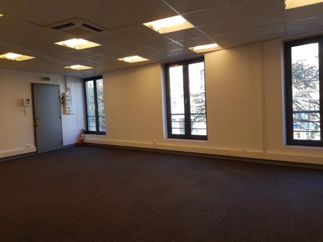 Bureau location à Torcy, Chelles