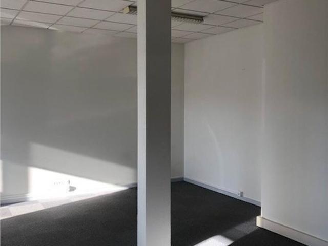 Bureau location à Besançon, École-Valentin