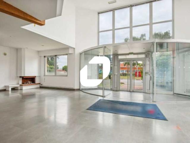 Bureau location à La Courneuve, 4000 Nord