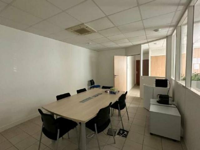Bureau location à Villefranche-sur-Saône, Rhône
