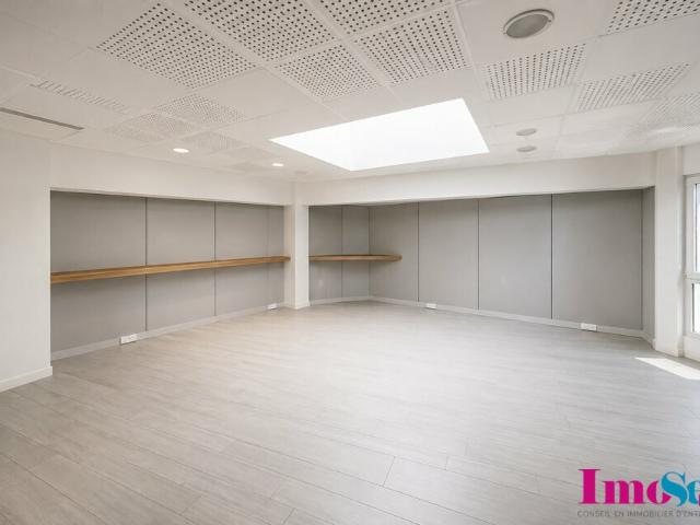 Bureau location à Bordeaux, Lormont