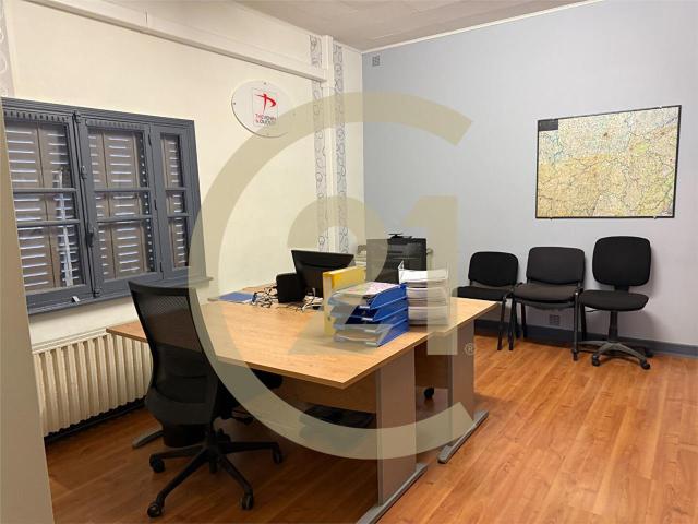 Bureau location à Louhans-Châteaurenaud, Louhans
