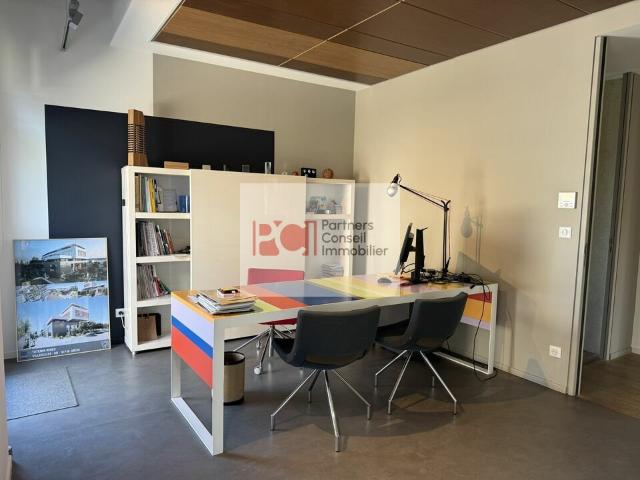 Bureau location à Nîmes