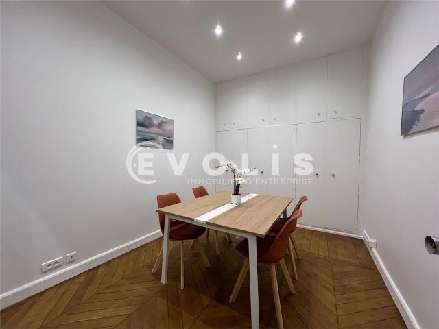 Bureau location à Paris 8e Arrondissement, Paris