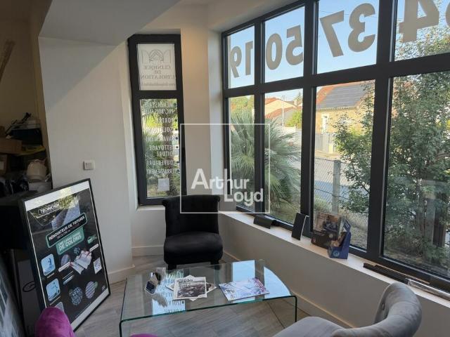 Bureau location à Saint-Fargeau-Ponthierry, Seine-et-Marne