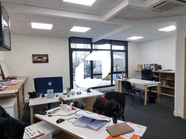 Bureau location à Torcy, Serris