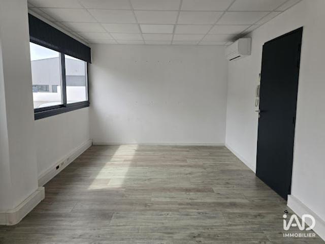 Bureau location à Zone d'activités de Berlanne, Buros