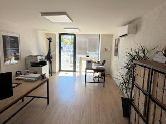 Bureau location à Avignon, Sorgues