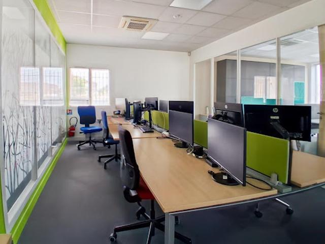 Bureau location à Aix-en-Provence, Venelles