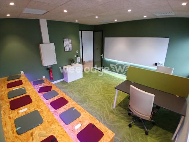 Bureau location à Les Clairières, Cergy