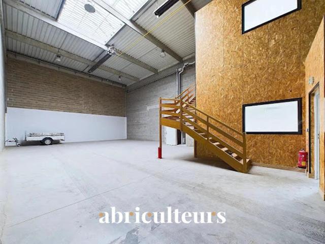 Local Commercial location à Chartres, Gellainville