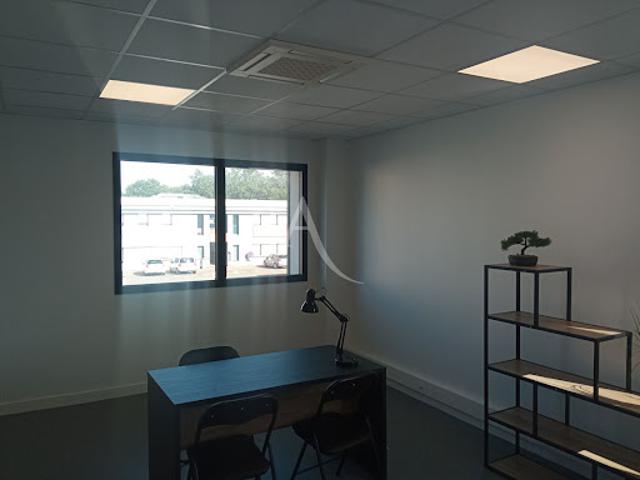 Bureau location à Les Sables-d'Olonne, Challans