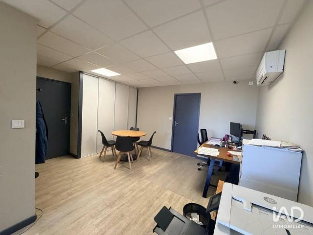 Bureau location à Nyons, Saint-restitut