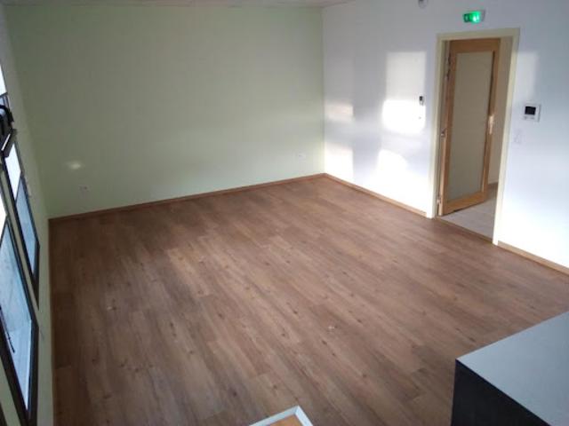 Bureau location à Digne-les-Bains, Les Mées