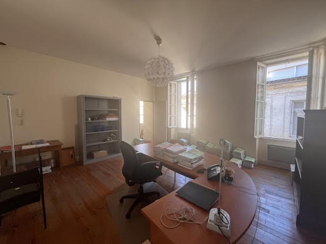 Bureau location à Angoulême, Aignes-et-puypéroux