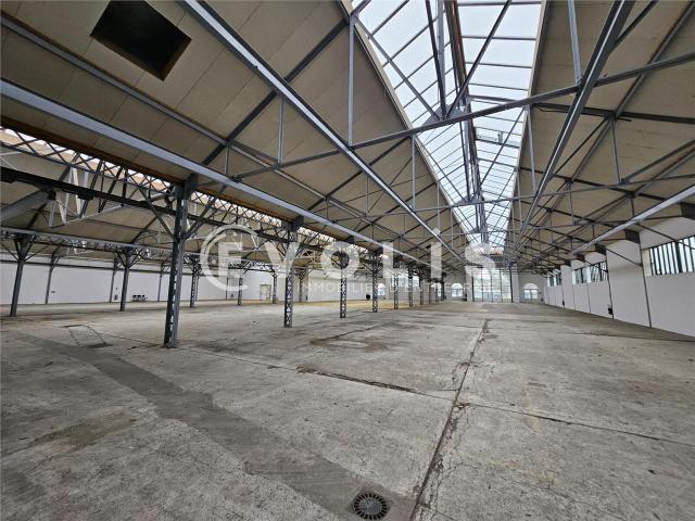 Local Commercial location à L'Haÿ-les-Roses, Ivry-sur-seine
