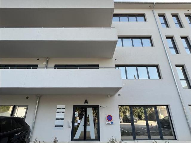 Bureau location à Aubagne, Bouches-du-Rhône