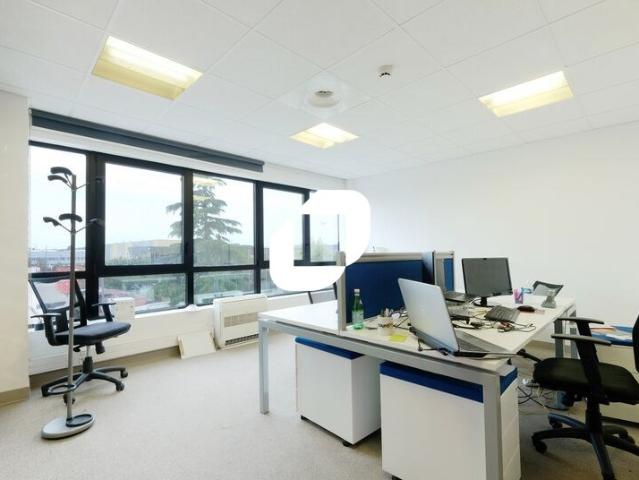 Bureau location à Nanterre